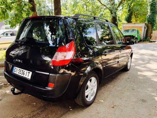 Renault Scenic ii
                       2004г. в рассрочку
