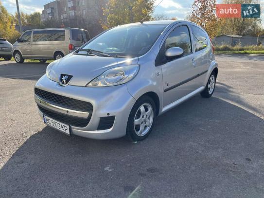 Peugeot 107 2011р. у розстрочку