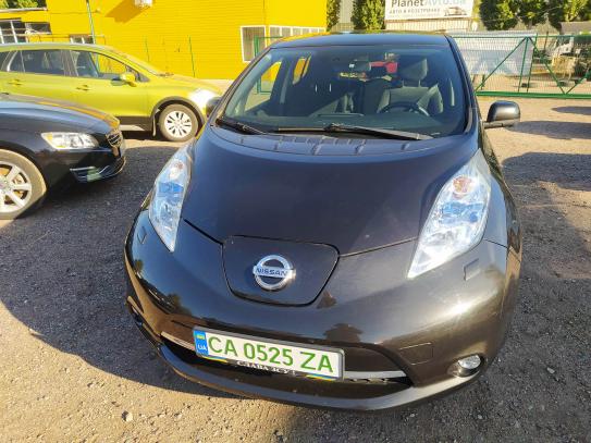 Nissan Leaf 2016г. в рассрочку