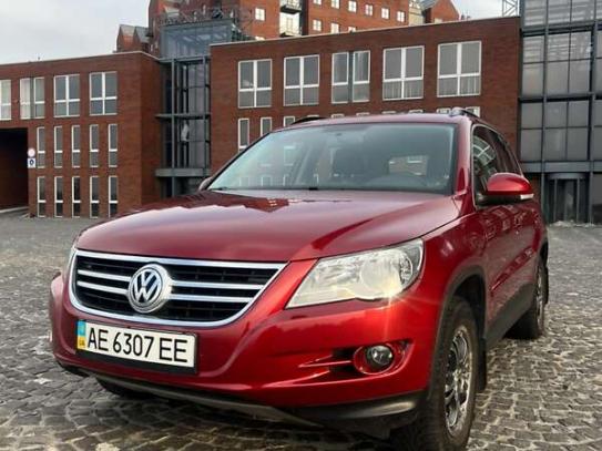 Volkswagen Tiguan 2010р. у розстрочку