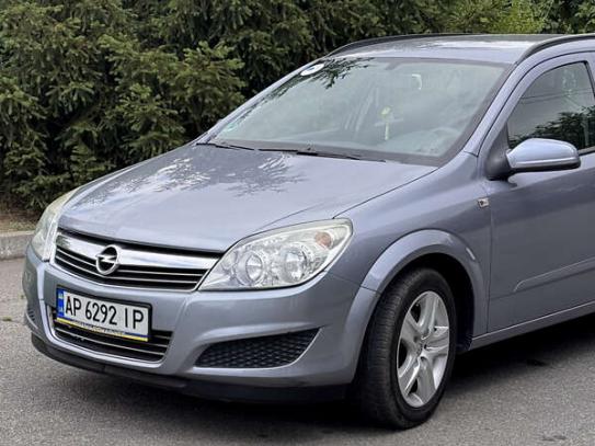 Opel Astra
                           2009г. в рассрочку