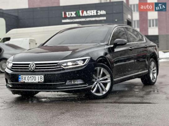 Volkswagen Passat 2015р. у розстрочку