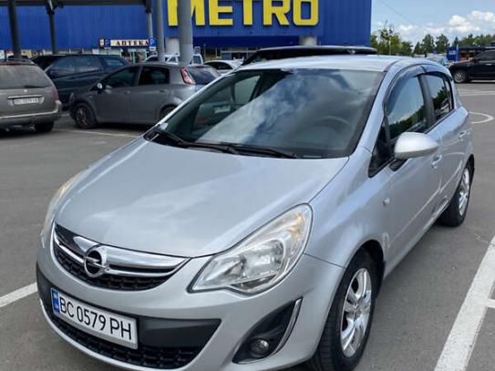 Opel Corsa                           2013г. в рассрочку