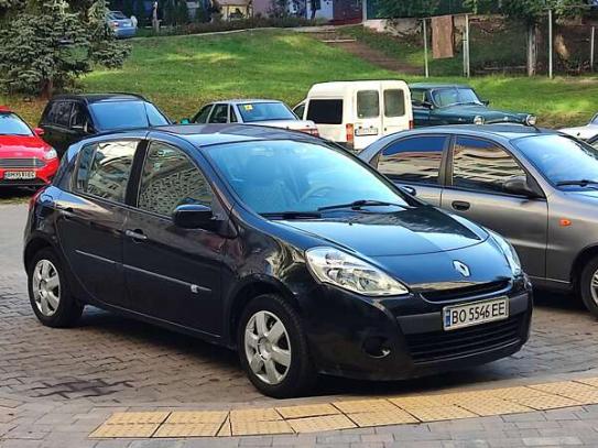 Renault Clio 2010г. в рассрочку