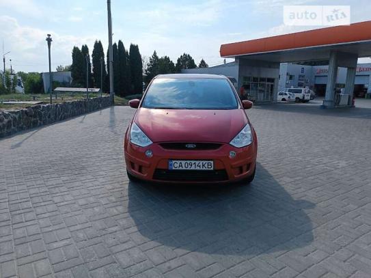 Ford S-max 2006г. в рассрочку