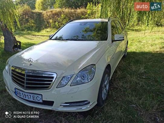 Mercedes-benz E-class                         2011г. в рассрочку