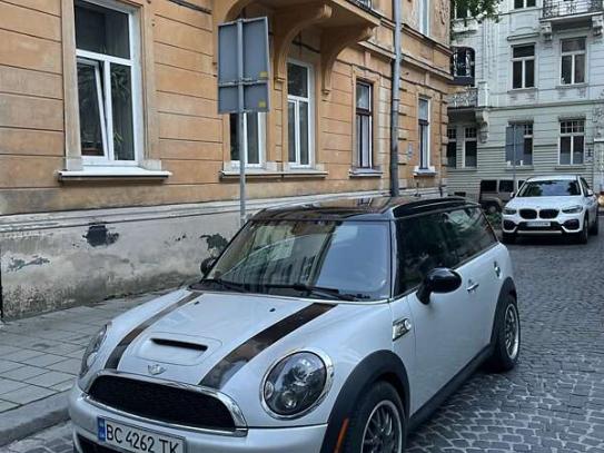 Mini Clubman
                         2011г. в рассрочку