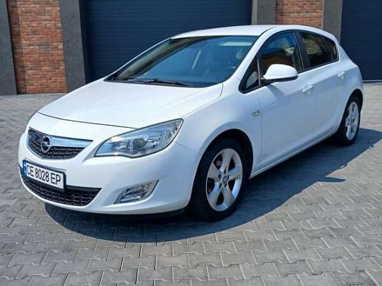 Opel Astra 2010г. в рассрочку