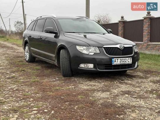 Skoda Superb
                          2010г. в рассрочку