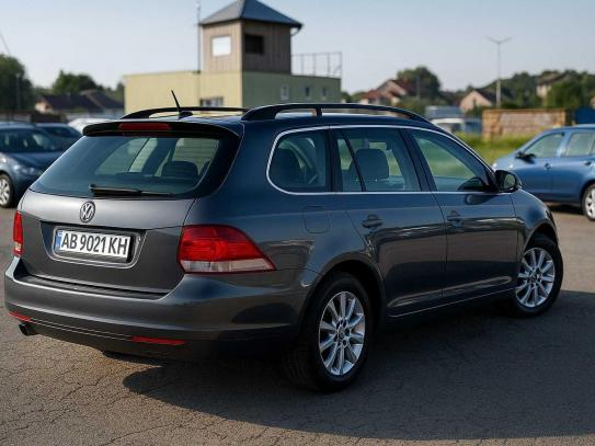 Volkswagen Golf                            2008г. в рассрочку