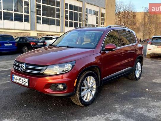 Volkswagen Tiguan
                          2011г. в рассрочку