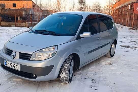 Renault Scenic                          2005г. в рассрочку