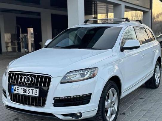 Audi Q7 2013г. в рассрочку