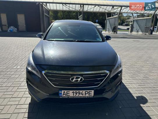 Hyundai Sonata                          2015г. в рассрочку