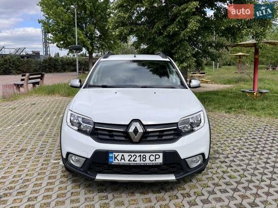 Renault Sandero                         2019г. в рассрочку