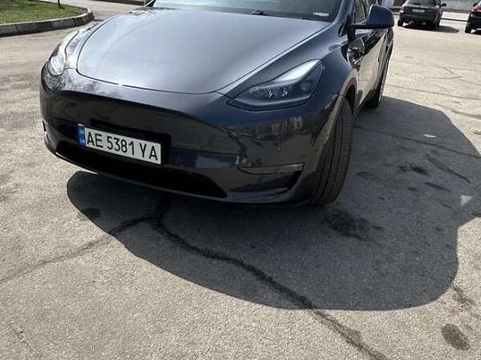 Tesla Model y                         2021г. в рассрочку