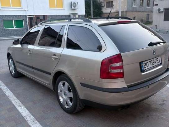 Skoda Octavia                         2005г. в рассрочку