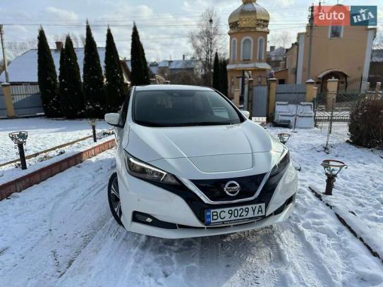 Nissan Leaf                            2021г. в рассрочку