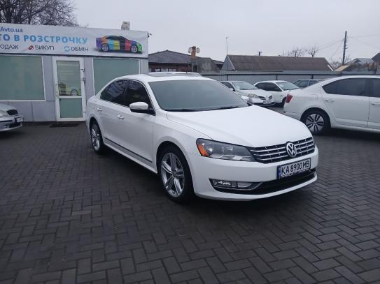 Volkswagen Passat 2012р. у розстрочку