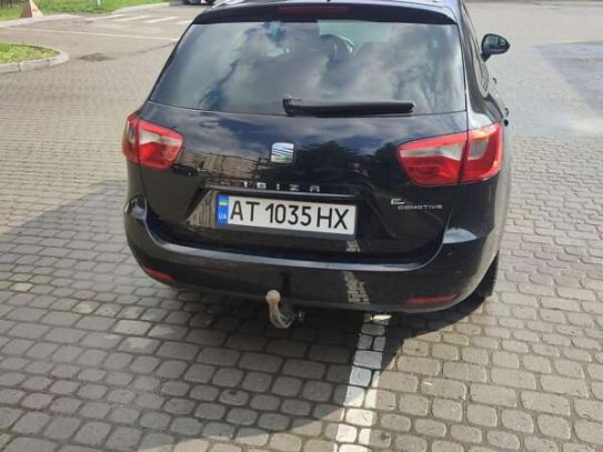 Seat Ibiza                           2011г. в рассрочку