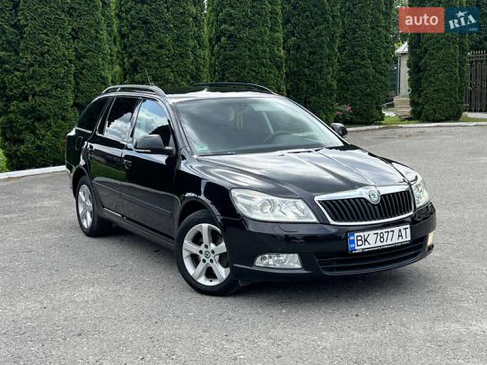 Skoda Octavia                         2012г. в рассрочку