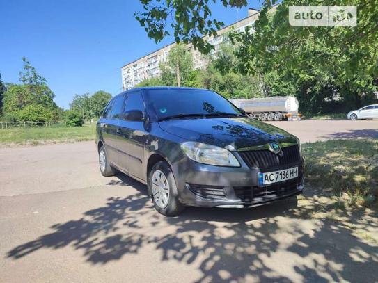 Skoda Fabia 2011г. в рассрочку