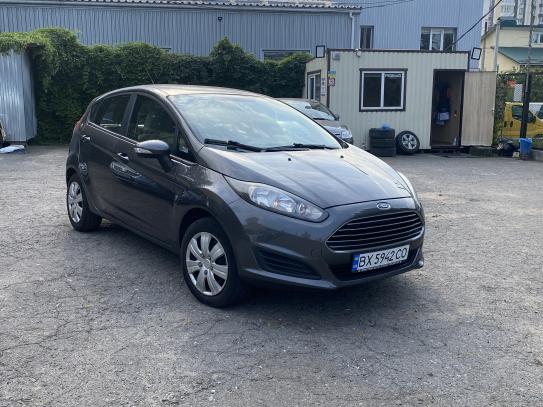 Ford Fiesta 2015г. в рассрочку