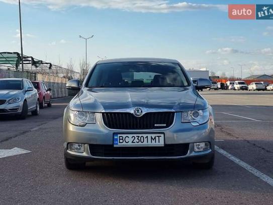 Skoda Superb
                          2011г. в рассрочку