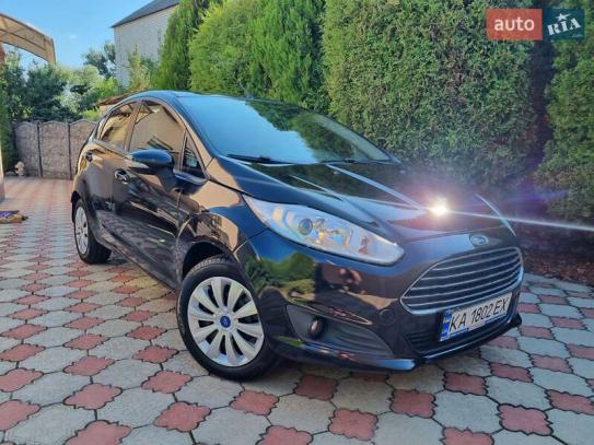 Ford Fiesta
                          2013г. в рассрочку