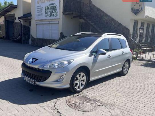 Peugeot 308                             2010г. в рассрочку