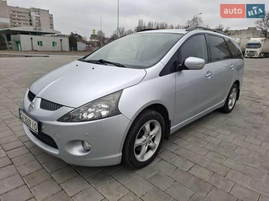 Mitsubishi Grandis
                         2006г. в рассрочку