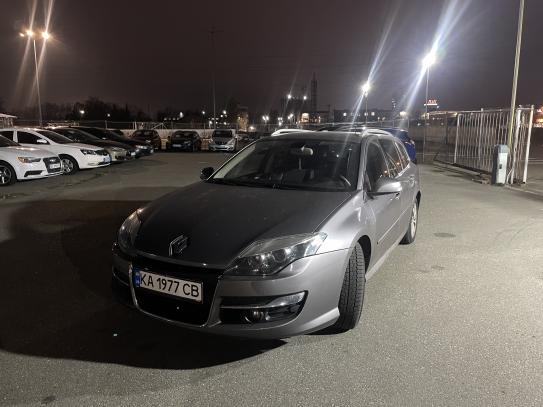 Renault Laguna 2011г. в рассрочку