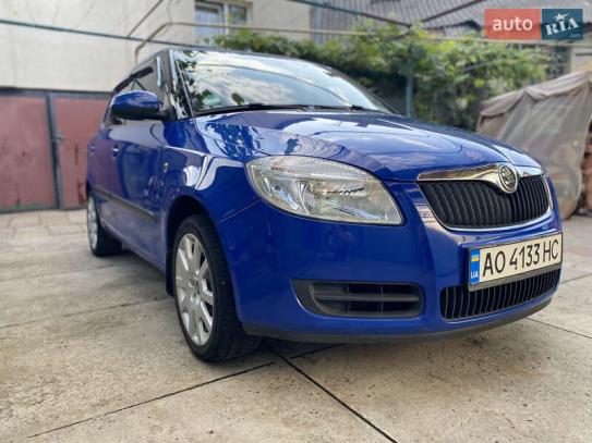 Skoda Fabia                           2007г. в рассрочку