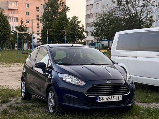 Ford Fiesta                          2014г. в рассрочку