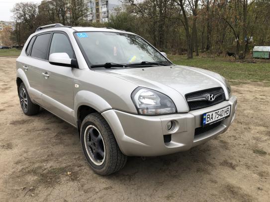 Hyundai Tucson 2008г. в рассрочку