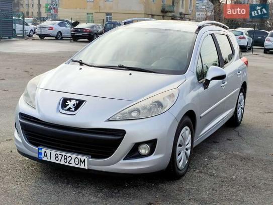 Peugeot 207                             2010г. в рассрочку