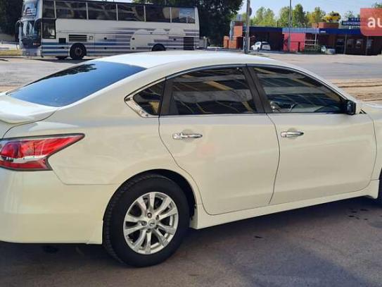 Nissan Altima 2014р. у розстрочку