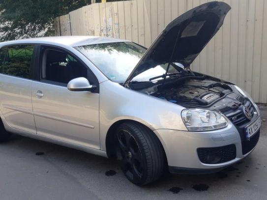 Volkswagen Golf                            2006г. в рассрочку