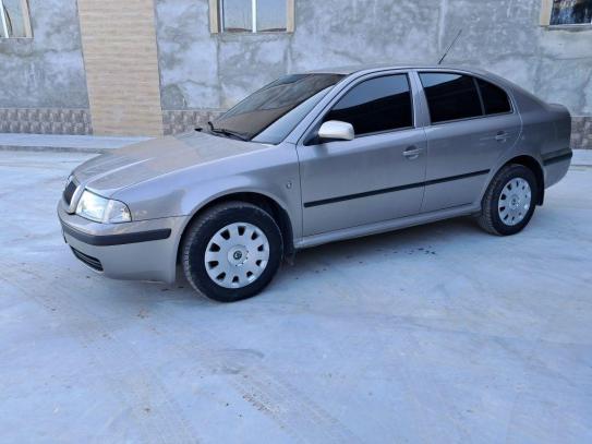 Skoda Octavia                         2010г. в рассрочку