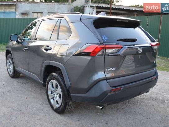 Toyota Rav4 2021г. в рассрочку