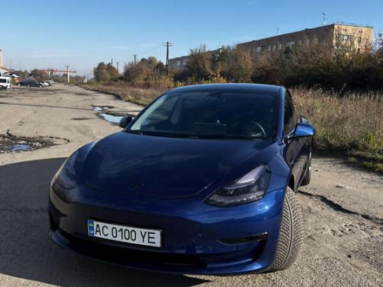 Tesla Model 3                         2019г. в рассрочку