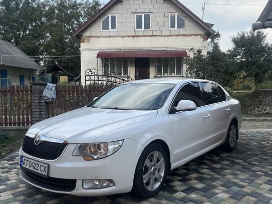 Skoda Superb 2009г. в рассрочку