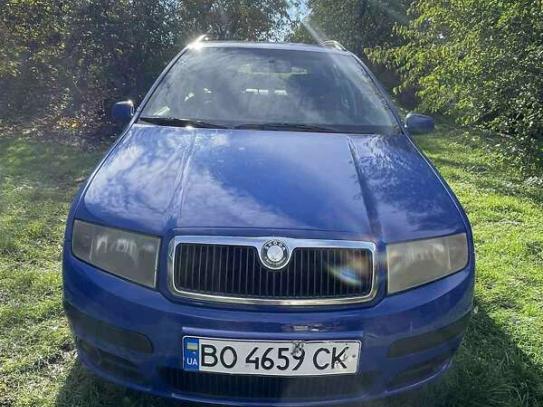 Skoda Fabia 2005г. в рассрочку