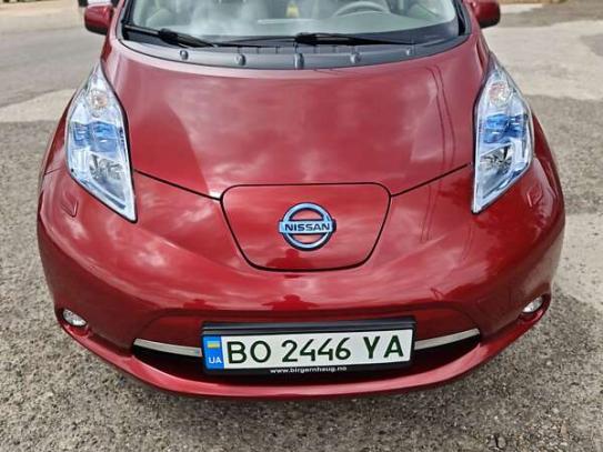 Nissan Leaf                            2012г. в рассрочку