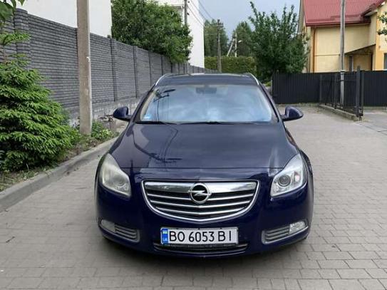 Opel Insignia                        2011г. в рассрочку