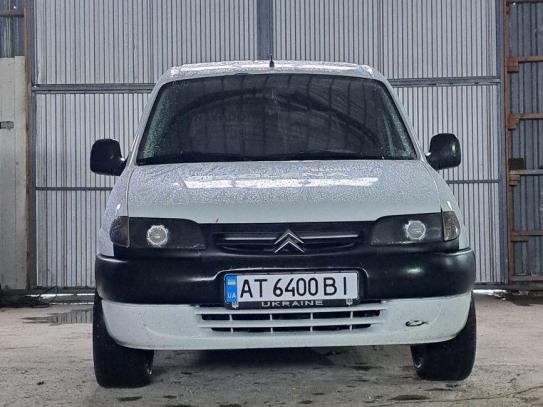 Citroen Berlingo                        2001г. в рассрочку