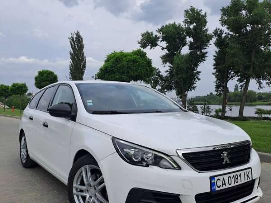 Peugeot 308                             2018г. в рассрочку