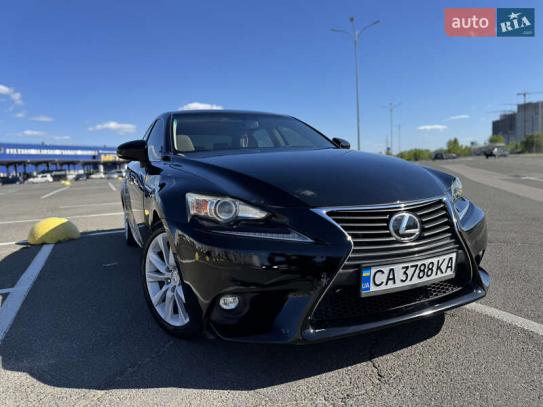 Lexus Is                              2014г. в рассрочку