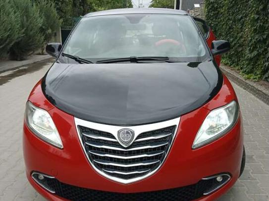 Lancia Ypsilon
                         2012г. в рассрочку