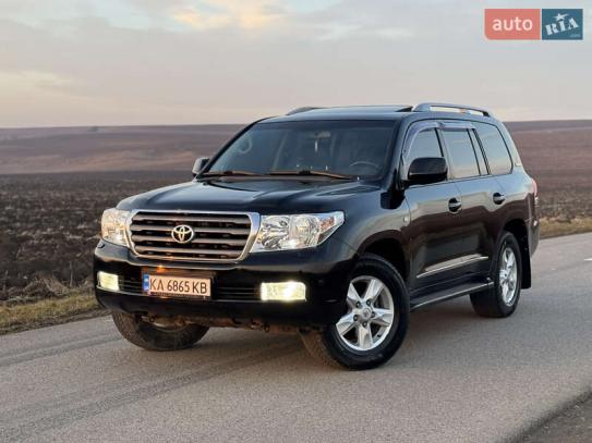 Toyota Land cruiser
                    2011г. в рассрочку